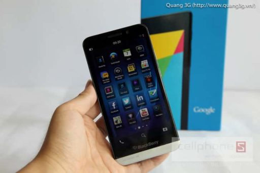 Read more about the article New Video Of Rumored BlackBerry Z30 Leaked