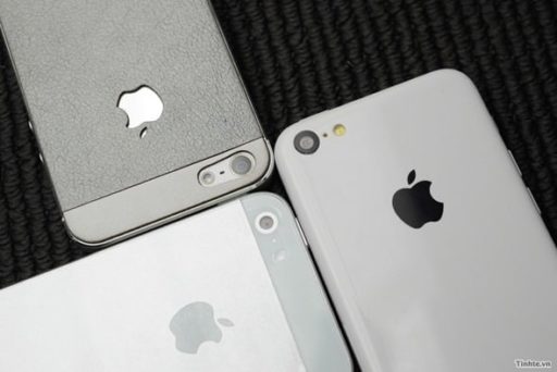 Read more about the article Leaked Images Of iPhone 5S And iPhone 5C Are Here