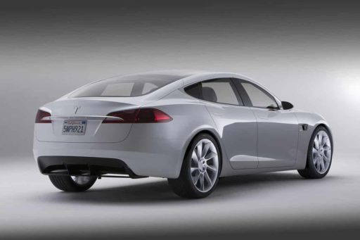 Read more about the article Tesla Looking For Engineers To Develop Self-driving Cars
