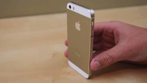 Read more about the article Turn Your iPhone 5 Into Gold iPhone 5S With $24 Sticker Kit