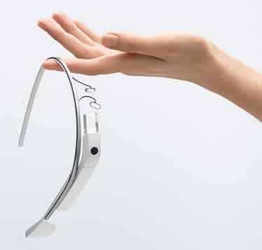 Read more about the article Google Glass App Store Will Launch In 2014