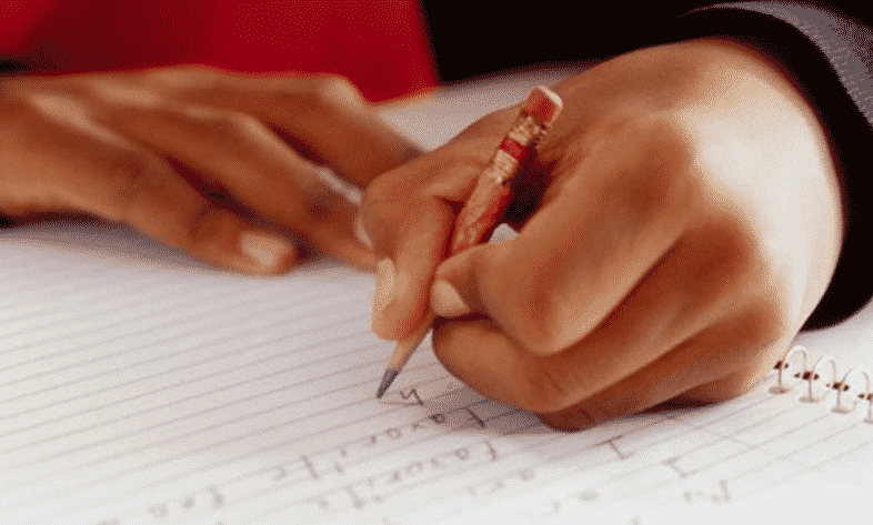 You are currently viewing Study Finds Left Handers Are ‘More Likely To Be Psychotic’