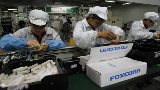 Read more about the article Foxconn Decides To Invest $40 Million In US Manufacturing