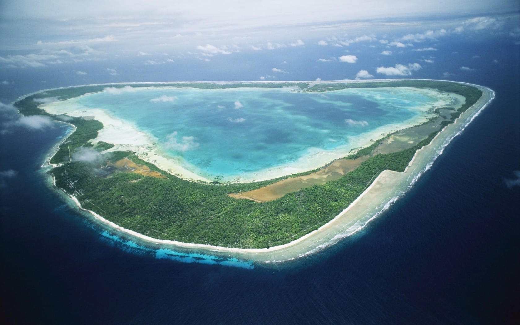 You are currently viewing Kiribati, An Island Nation, Will Drown In A Rising Pacific Ocean By 2030