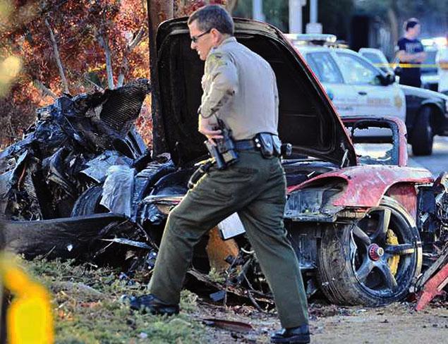 A Sheriff At The Scene Of Crashed Porshe Car In Valencia
