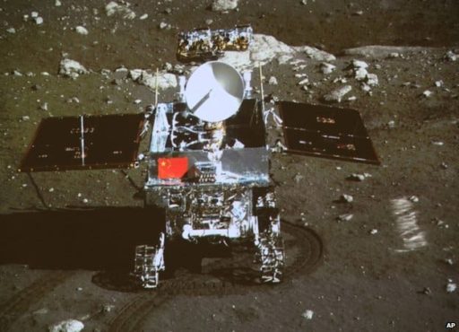 Read more about the article China’s First Moon Rover Jade Rabbit Exploring Moon, Taking Photos
