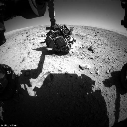Read more about the article Curiosity May Have Spotted A UFO On Mars