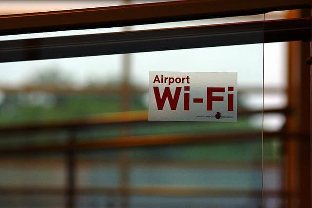 Read more about the article Canada Used NSA’s Help To Spy On Airport Passengers Through Free Wi-Fi