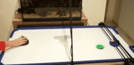 Read more about the article Hacker Creates An Air Hockey Robot Using A 3D Printer