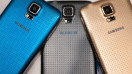 Samsung GALAXY S5 And Gear 2 Become Available Globally