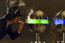 Taste Food In Mist Form With The Help Of Edible Mist Machine