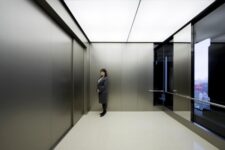 Mitsubishi installs World’s Largest Elevator
