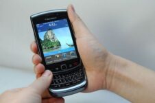 BlackBerry OS 6 Gets 16-Minute Video Walkthrough