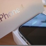 First iPhone 4 Unboxing Image