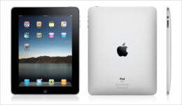 Salesforce.com’s CEO Marc Benioff is a big fan of Apple’s iPad
