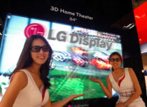 Look At The World’s biggest 3DTV with UHD resolution