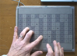 Read more about the article “LinnStrument” multitouch music maker gets demoed on video