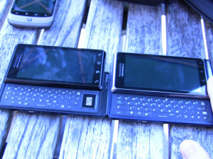 Read more about the article Motorola DROID 2 gets early video preview